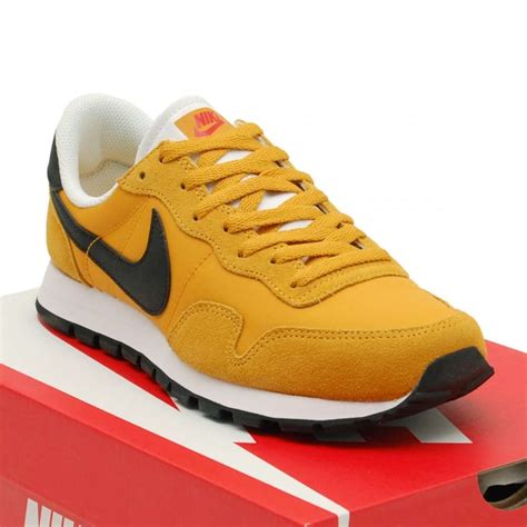 nike air pegasus 83 schwarz gold|Nike Air Pegasus 83 review.